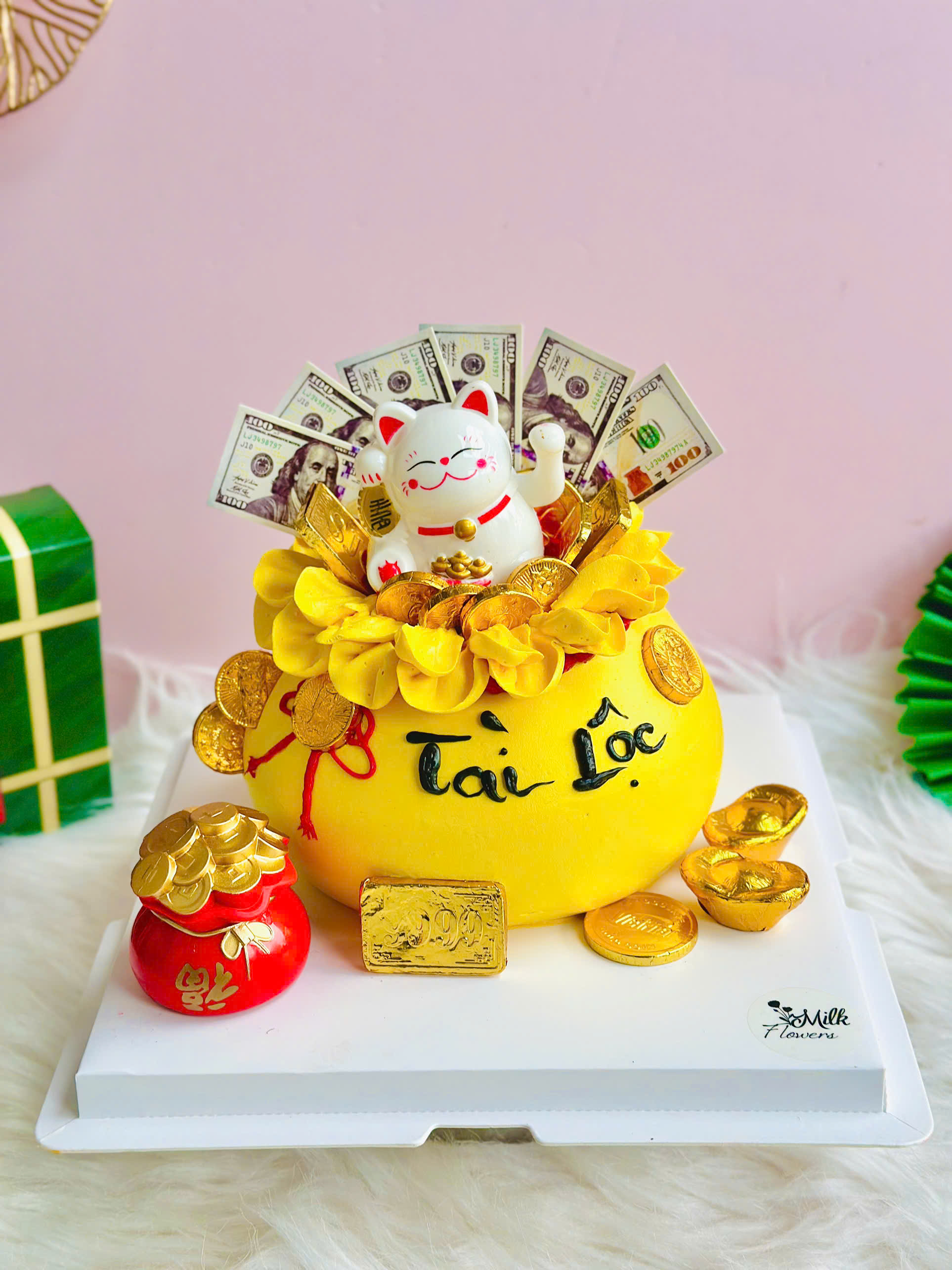 Bánh kem sữa tươi may mắn cho ngày khai trương thần tài